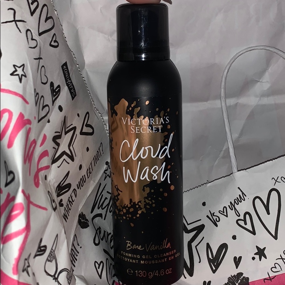 VICTORIAS SECRET CLOUD WASH